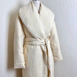 Totême Ivory Padded Belted Down-filled Puffer Coat